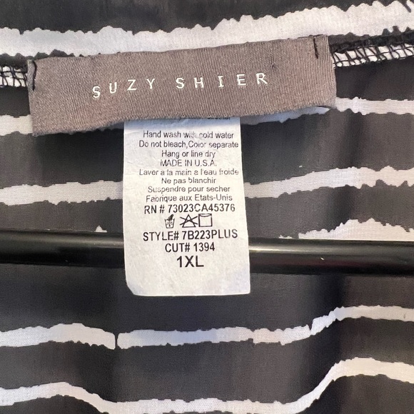 Suzy Shier black and white kimono with fringed hemline - Picture 4 of 4